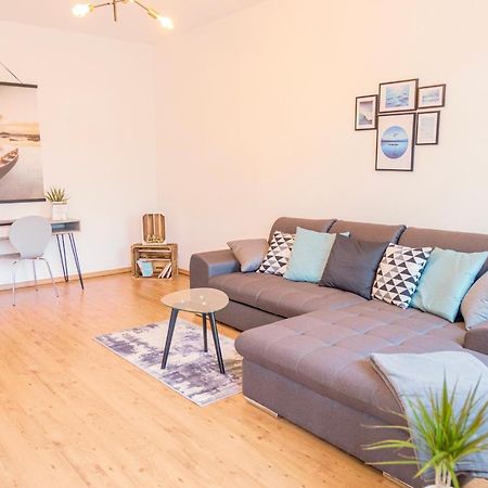 Modern-TOP City Lage -5 min - HBhf Netflix Küche Boxspringbett 2m x 2m bis 4 Pers Magdeburg Exterior foto