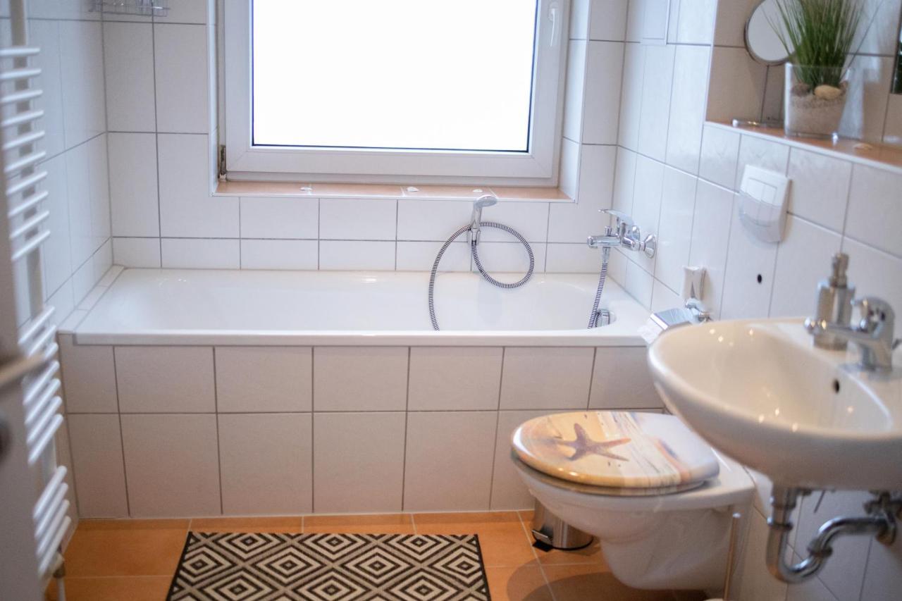 Modern-TOP City Lage -5 min - HBhf Netflix Küche Boxspringbett 2m x 2m bis 4 Pers Magdeburg Exterior foto