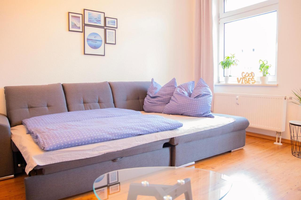 Modern-TOP City Lage -5 min - HBhf Netflix Küche Boxspringbett 2m x 2m bis 4 Pers Magdeburg Exterior foto