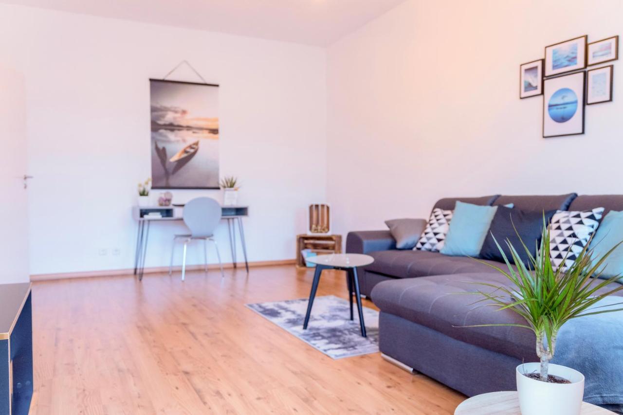 Modern-TOP City Lage -5 min - HBhf Netflix Küche Boxspringbett 2m x 2m bis 4 Pers Magdeburg Exterior foto